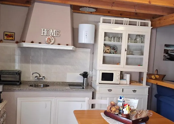 Casa Daniel Semesterbostad Llombera